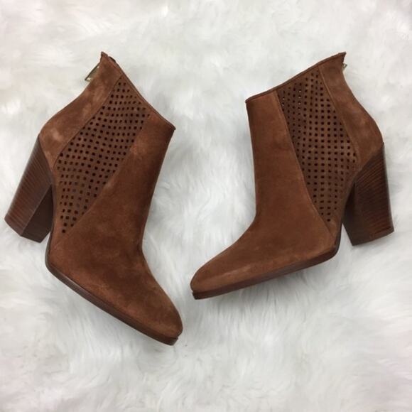 Diane Von Furstenburg 8.5 Womens NWOB Brown Suede Auletta Perforated Booties - Picture 2 of 7